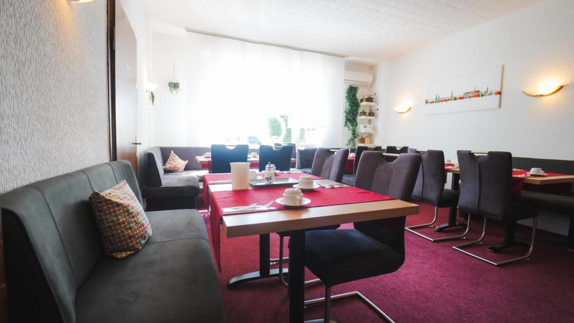 Hotel Koenig Ремшайд Екстериор снимка